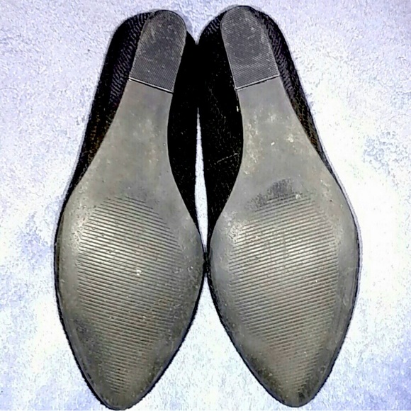 Express Black Faux Snake Embossed Wedge Heels with Round Toe | Sz 8 - Picture 4 of 5